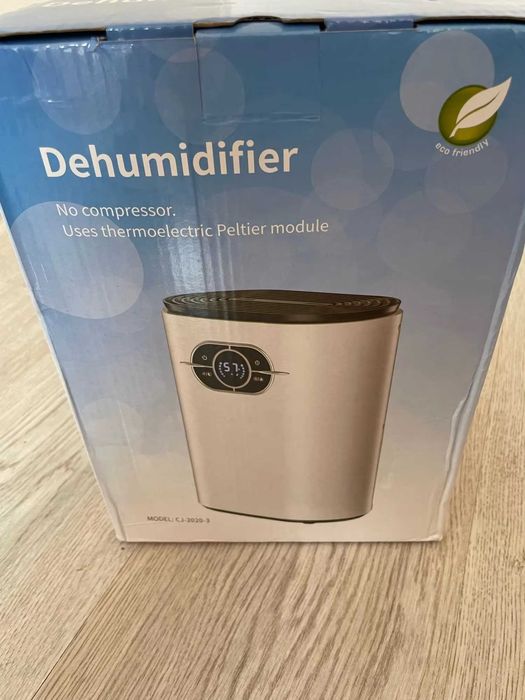 Обезвлажнител Абсорбер сешоар за влага, въздух Влагоустойчив 1.2 литра