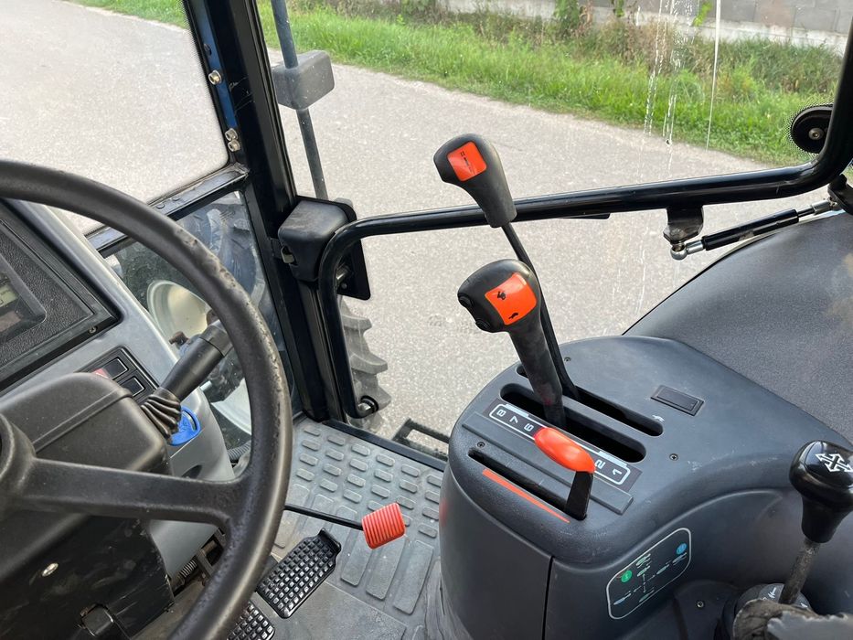 Tractor new holland