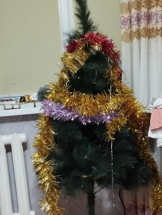 Продам ёлку новую