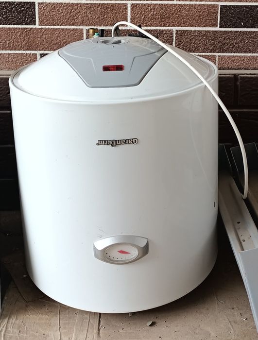 Водонагреватель       Аристон