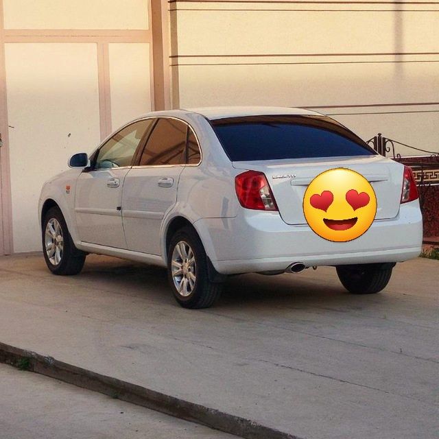 Lacetti sotiladi