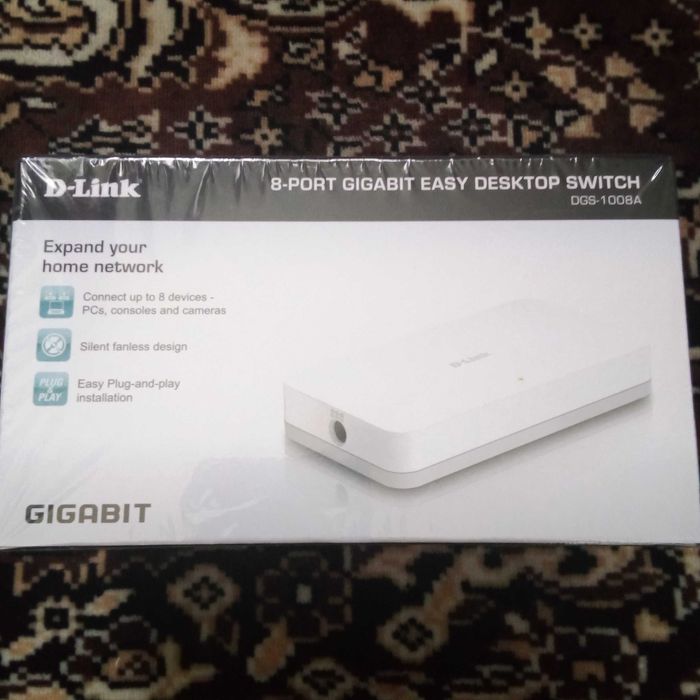Коммутатор новый Switch 8 port D-Link DGS-1008A/F1A