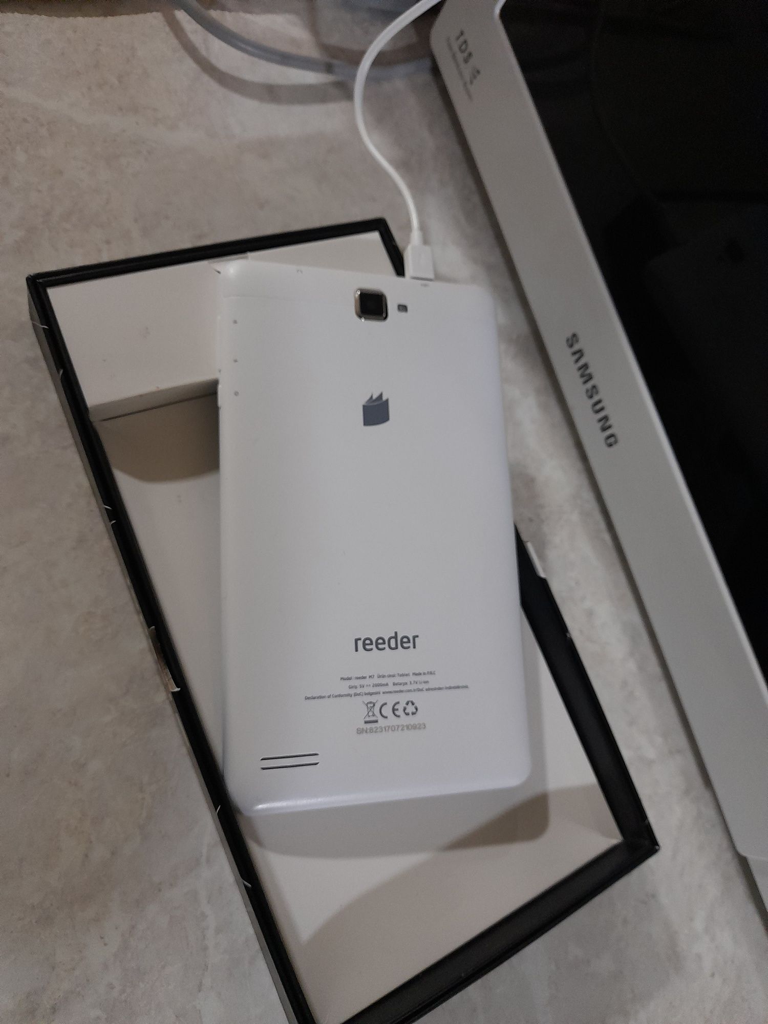 Новый Планшет Reeder