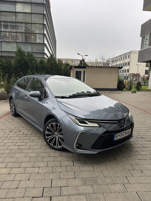 De vanzare Toyota Corolla hybrid in garantie propietar ca si nouă!