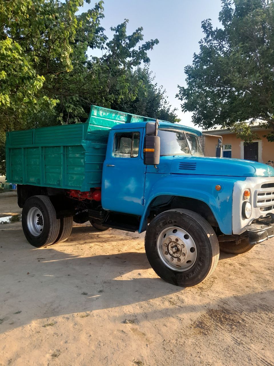 Zil samasval sotiladi