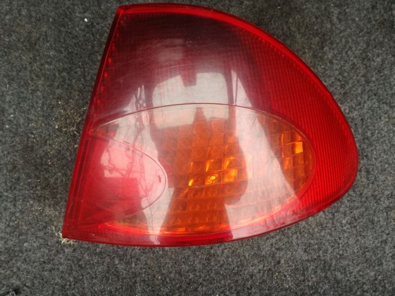 Тойота Авенсис 2,0 TD на части