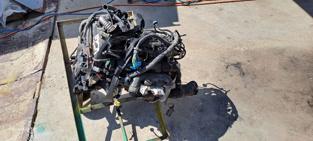 Двигател Ford focus II 1.6TDCI / Форд Фокус 2 1.6 ТДЦИ 90кс Код:HHDA