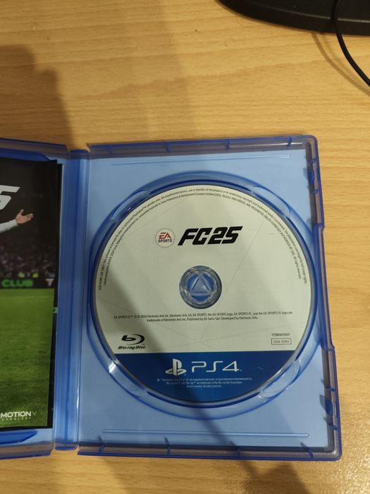 FC 25 за плейстейшън 4 става и за 5