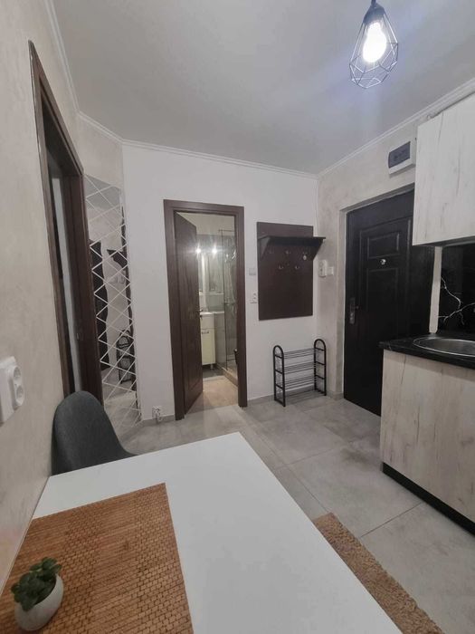Apartament cu o camera de închiriat