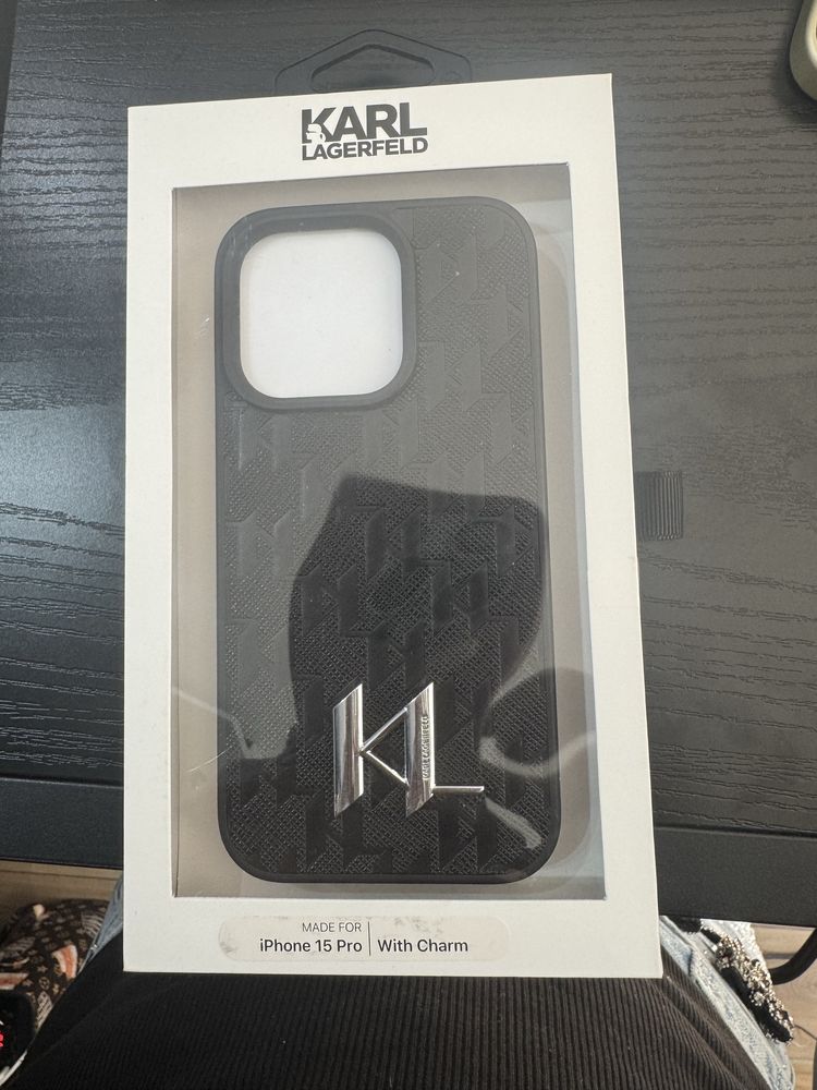 Кейс за iphone 15pro i 14 pro