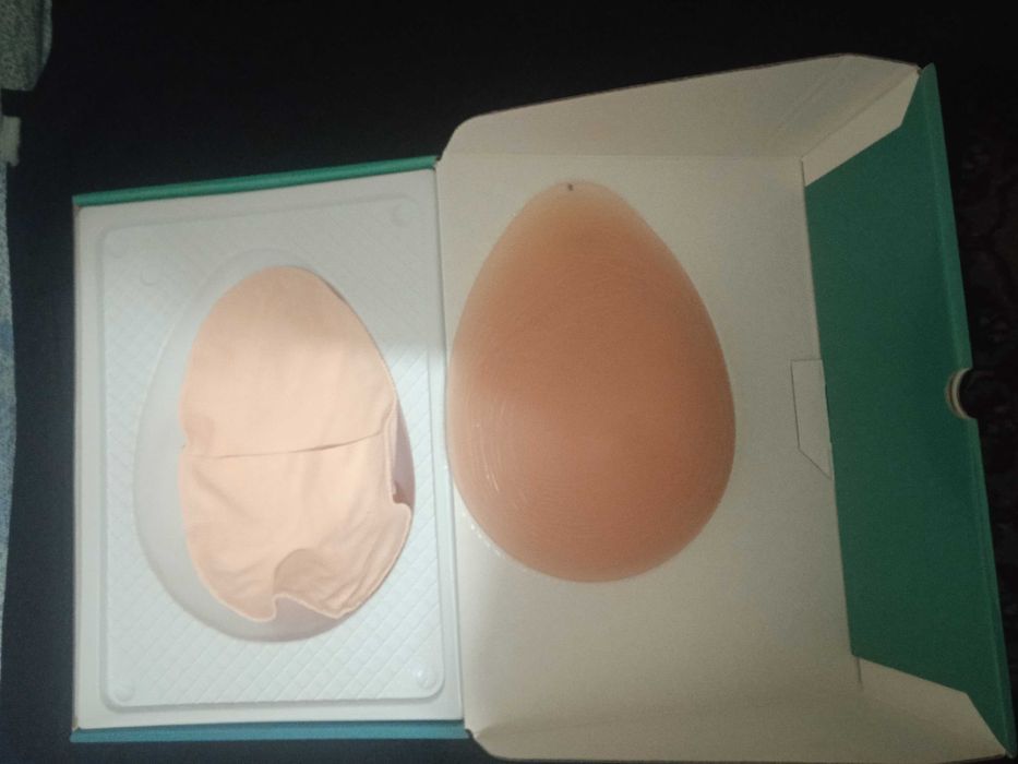 Протез молочной железы новый