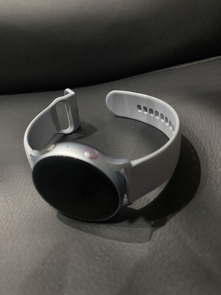 SAMSUNG Galaxy Watch Active 2