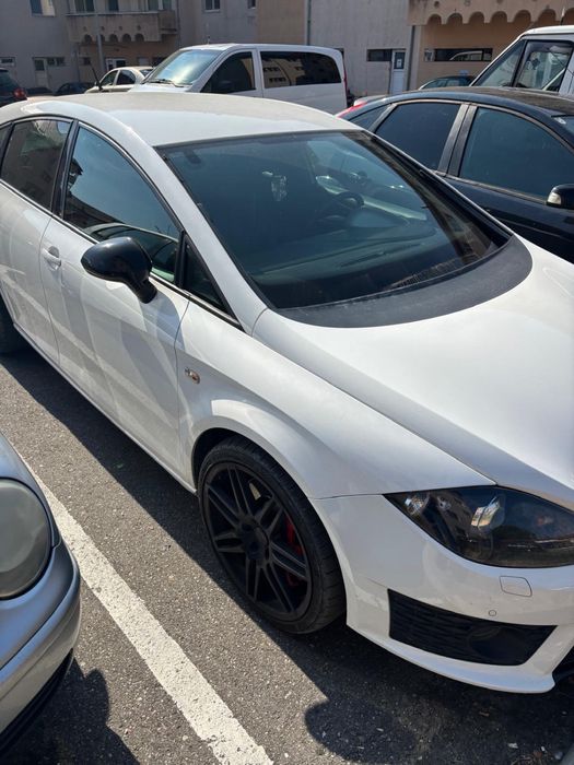 Vând sau schimb Seat Leon Cupra R
