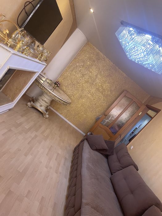 Продам кввртиру кжби . Маяковского 105