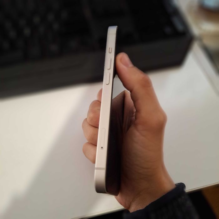 Продавам APPLE Iphone 13 128 GB 100% BH