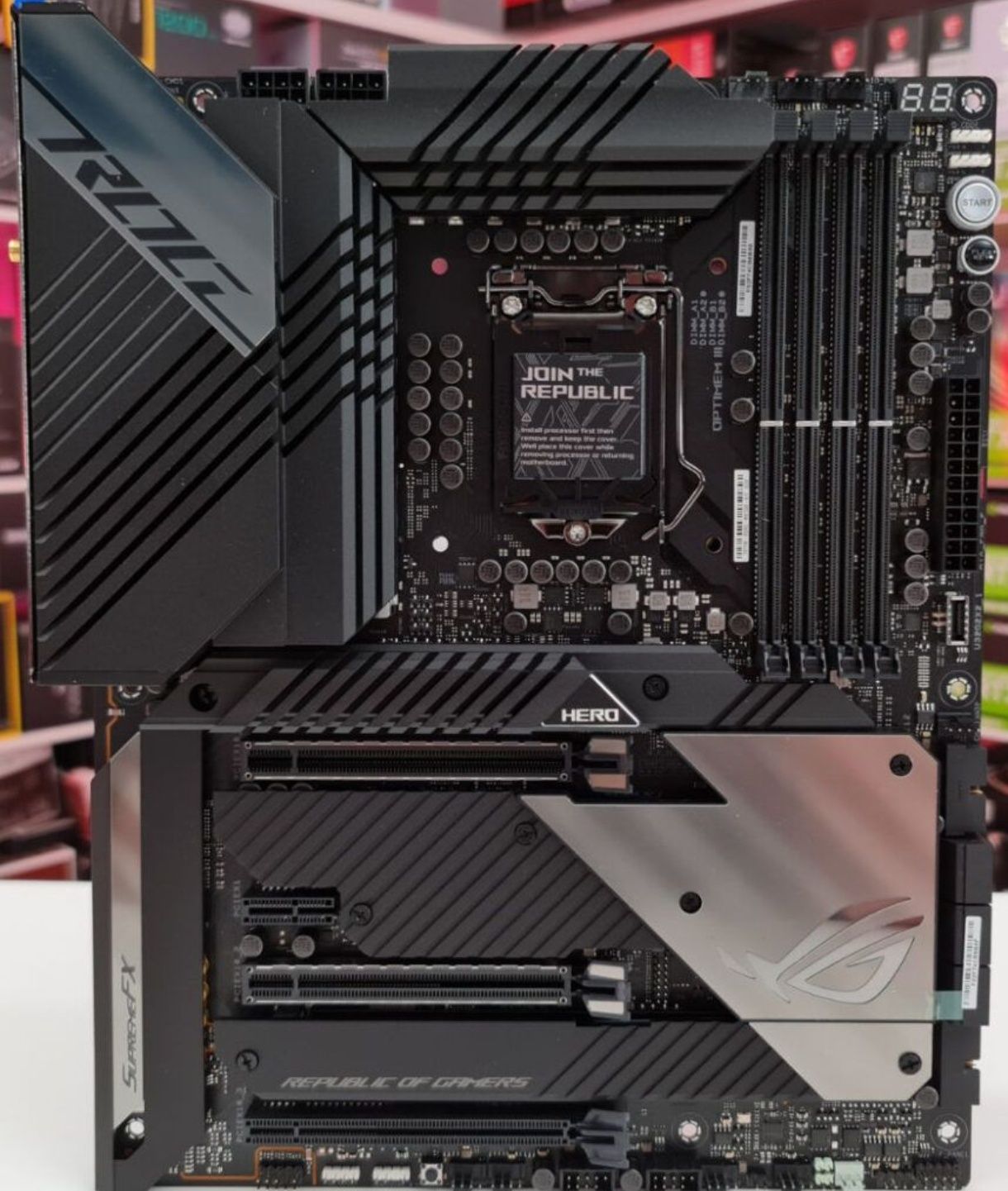 Asus rog maximus XIII hero Z590 
Kam ishlagan xolati yangide