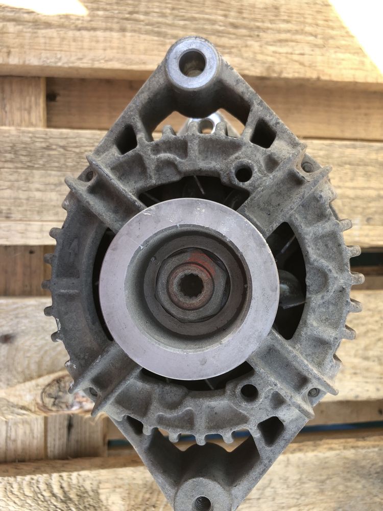 Alternator Opel Vectra C 1.8 benzină an 2003