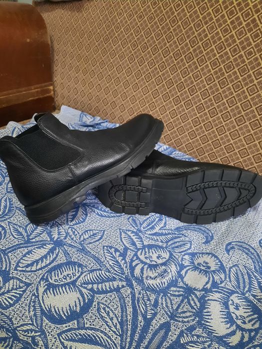 Ботинки, полусапожки кожанные.