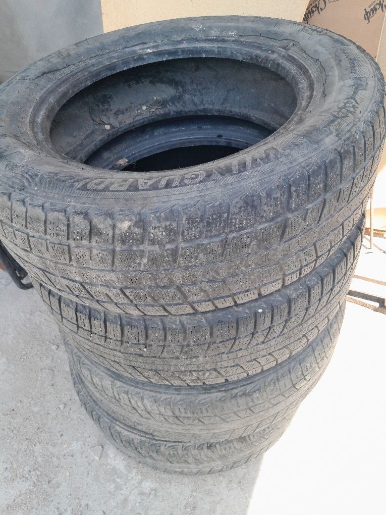 Продам шины  R17