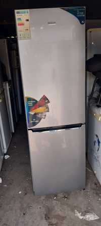 Продаю холодильник Авангард большой