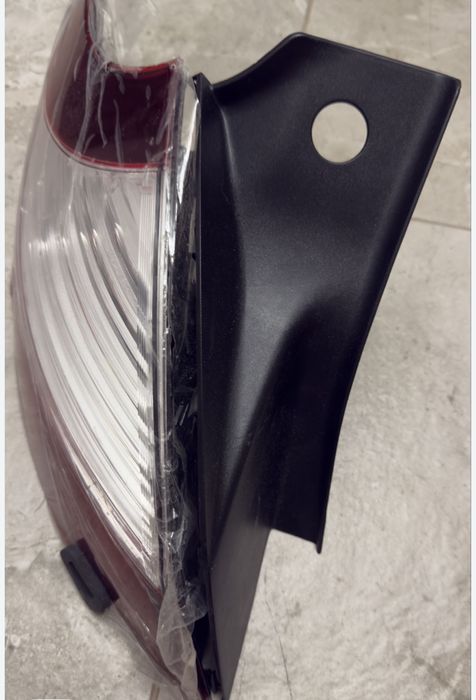 Stop stanga Renault Megane III - 3, hatchback