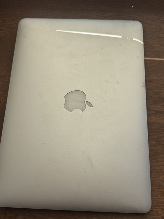 Продам Mac Air 2017