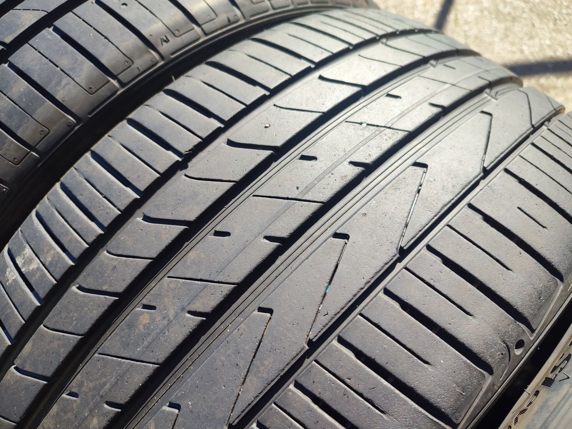 255/40/20" 4бр Hankook ventus s1 evo2 suv,dot1120,7mm