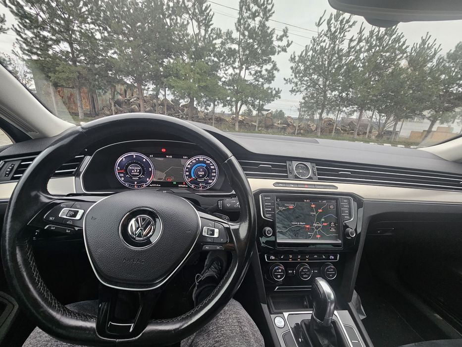 Vand  Volkswagen Pasat B8 2016 pret 15 200€