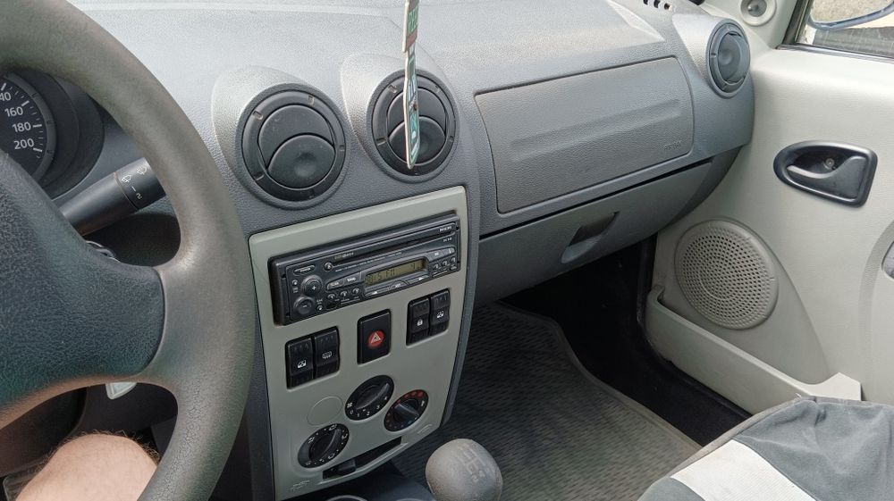 Dacia Logan , 1.4 benzina, 2005