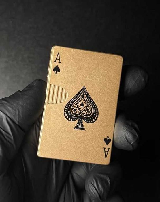 Bricheta carti de joc