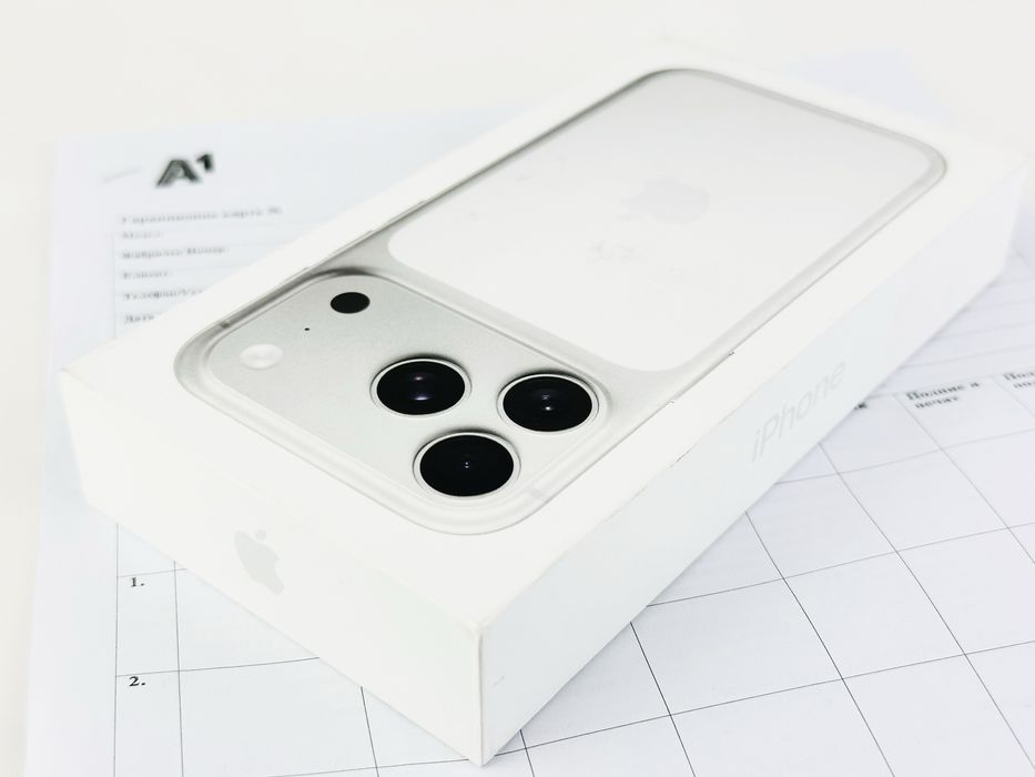 НАЛИЧЕН! Apple iPhone 17 Pro 256GB Silver 2г. Гаранция!