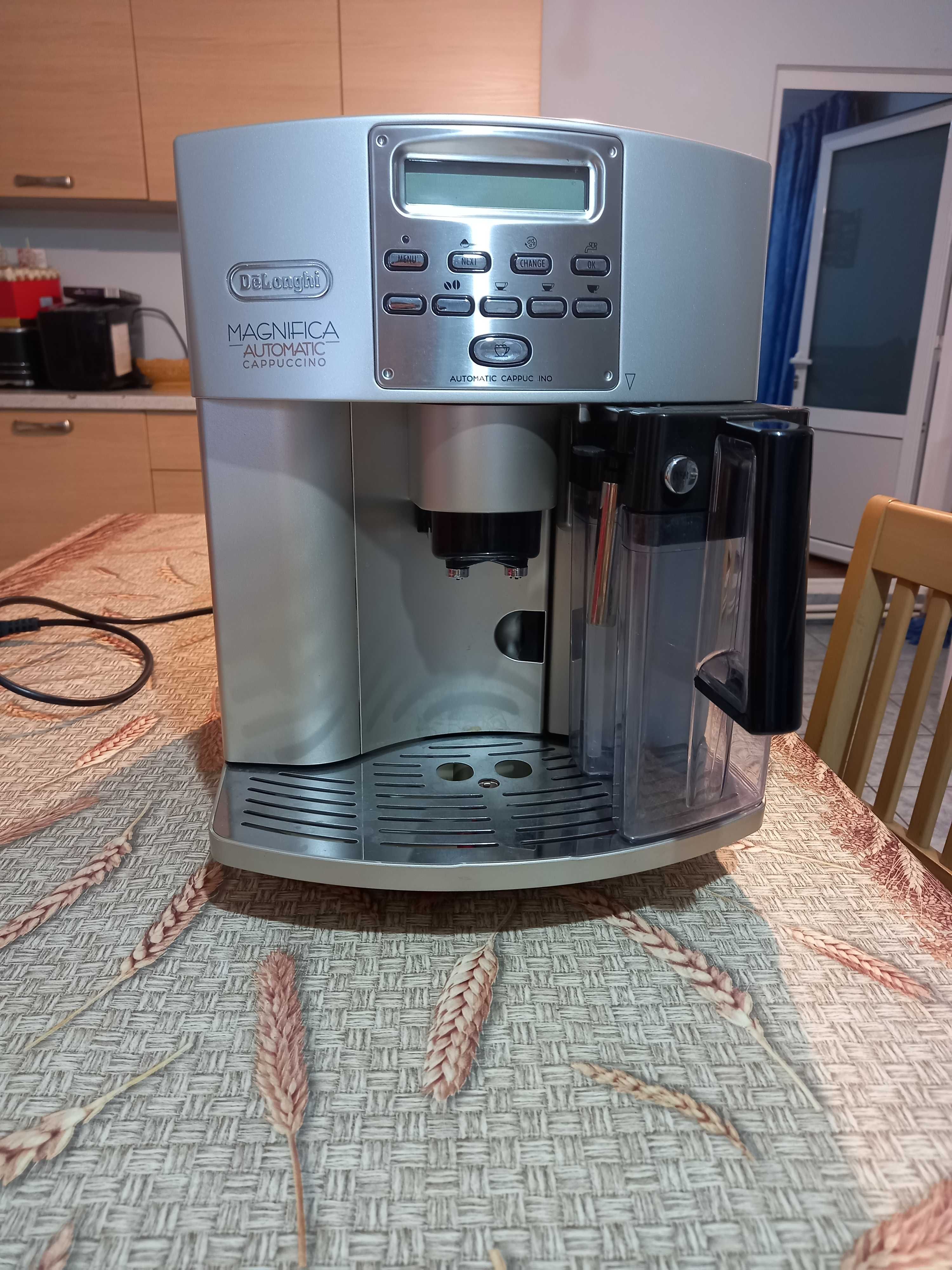 Espresor Delonghi Magnifica Automatic Capuccino