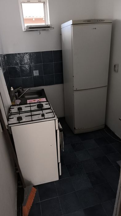 Garsoniera modestă cfr progresul