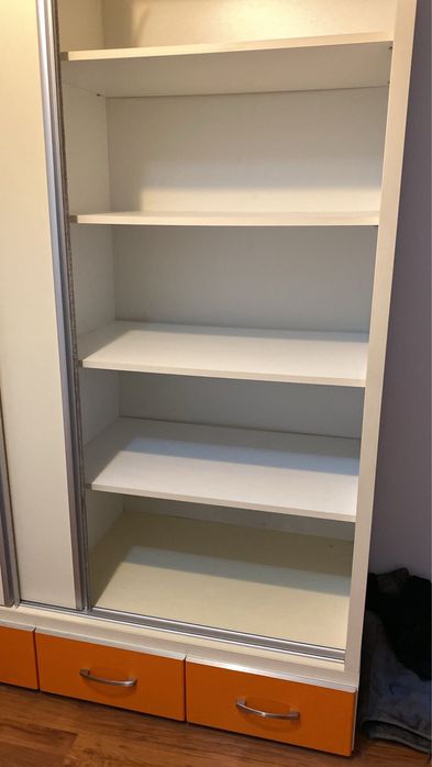 Mobila dormitor complet din MDF – stare excelenta, foarte rezistent