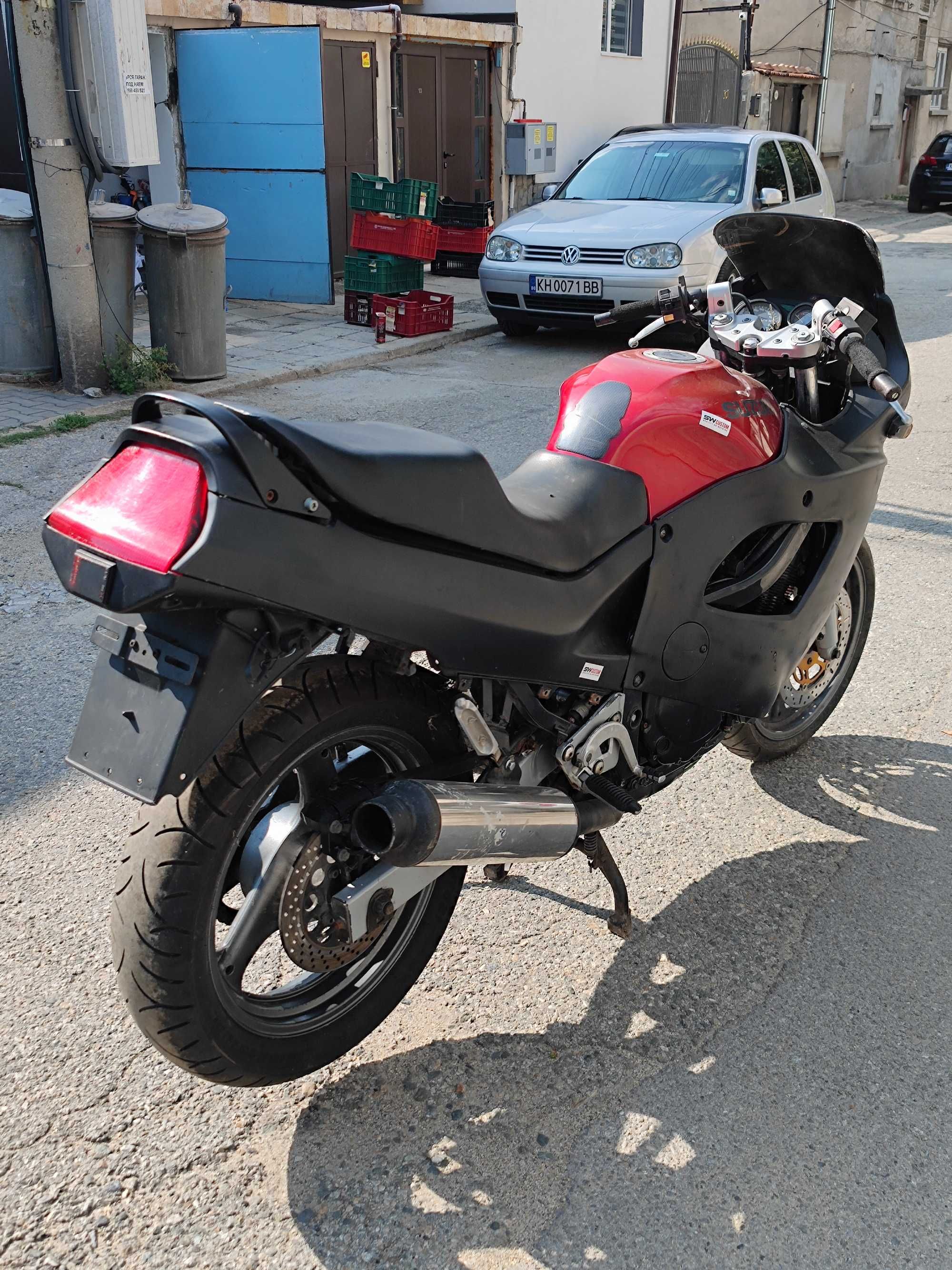 Мотор Suzuki Katana 750 F на части