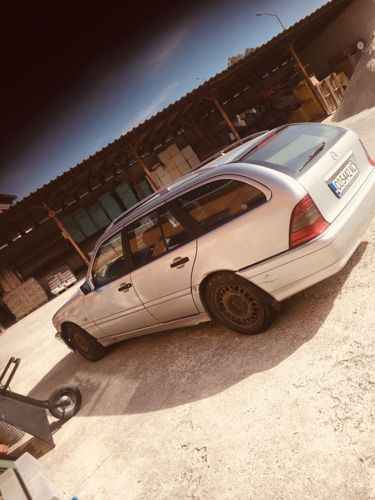 Mercedes c220 на части