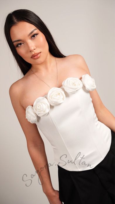 Корсеты 2 в 1 со сьемными розами