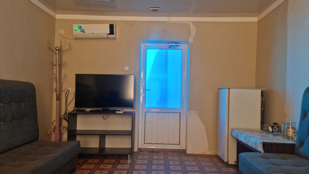 Офис хонаси ва омбор биноси ижарага берилади.