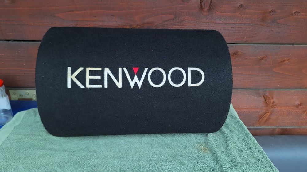 Azi 5 lei transportul  Subwoofer Kenwood KSC W1200