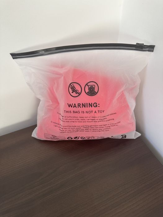 Цял червен бански с прашка