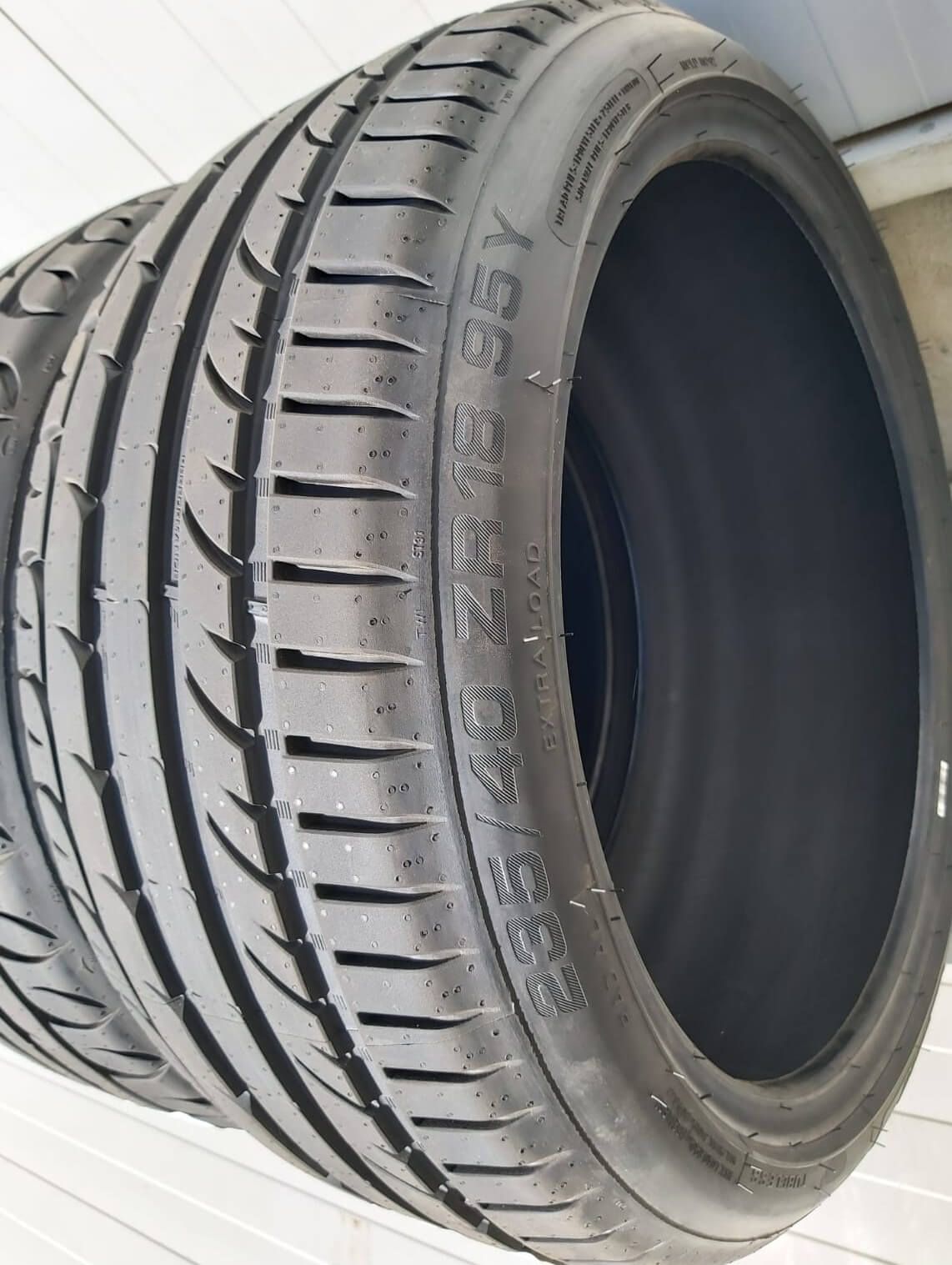 235/40 R18, 95Y, RIKEN (by Michelin), Anvelope vara, protectie janta