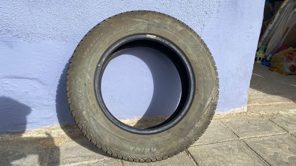 195/65/15 сатылады Липешка сост жаксы коринип тур жарык дым жок