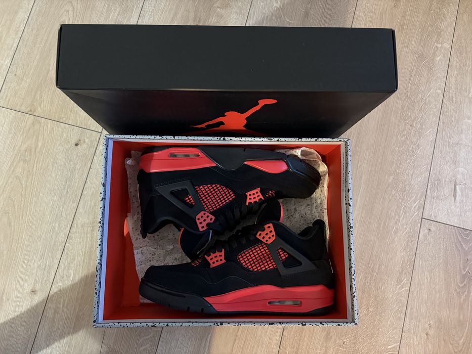 Air Jordan Retro 4 Red Thunder