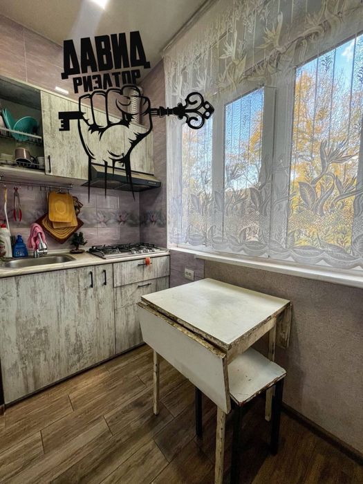 2в3/2/4 Ялангач Бухара кафе, мебель техника, 50м2 цена 65000 уе