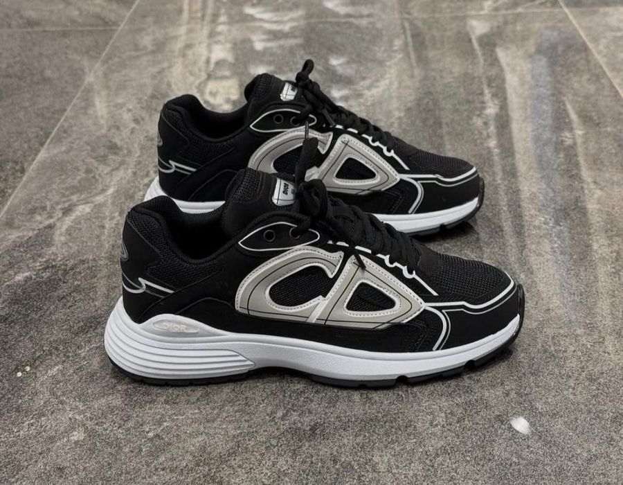 Нови обувки  Dior