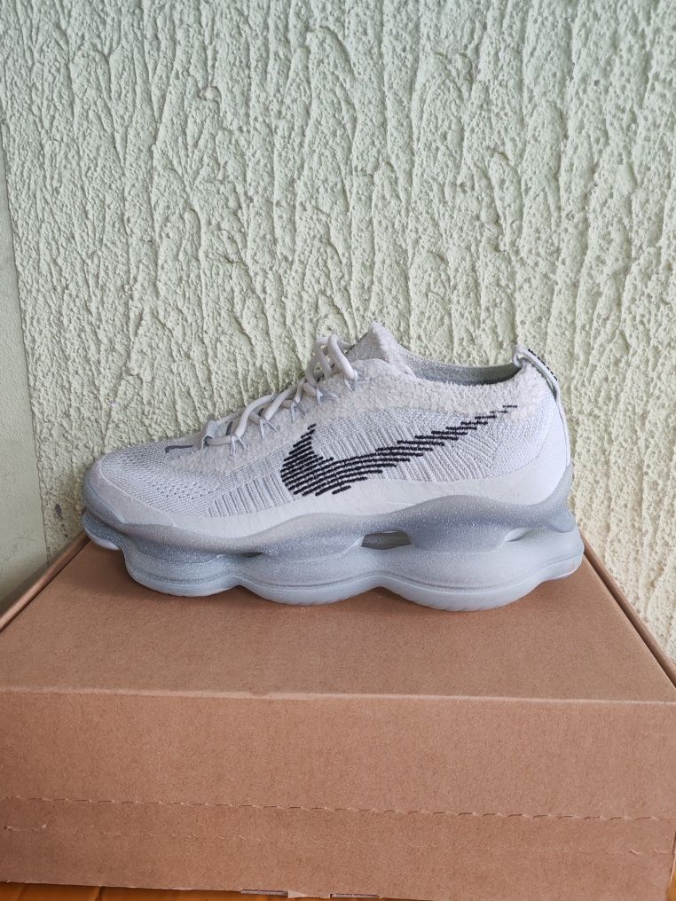 Nike Air Max SK SE