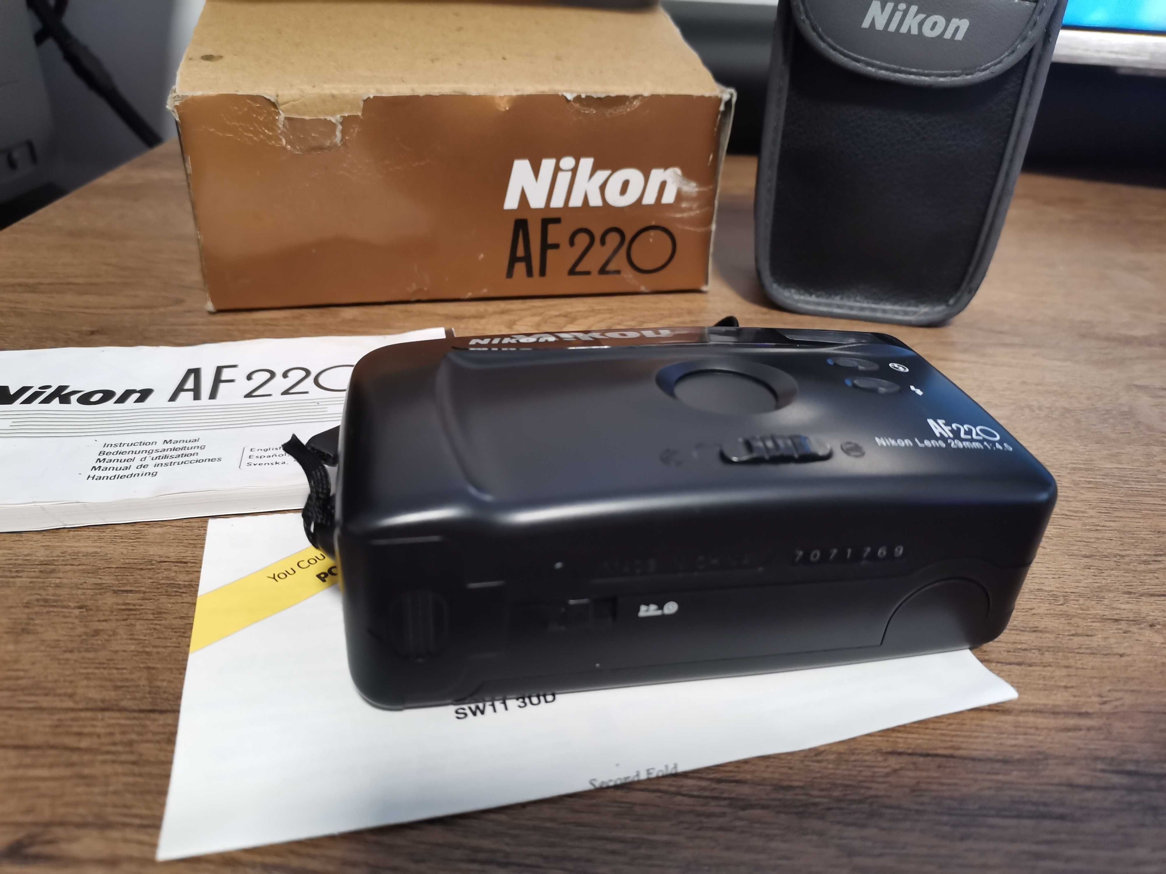 NIKON AF220, Compact Film Camera 35mm
