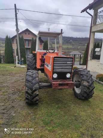 Vând tractor Fiat agri model 880