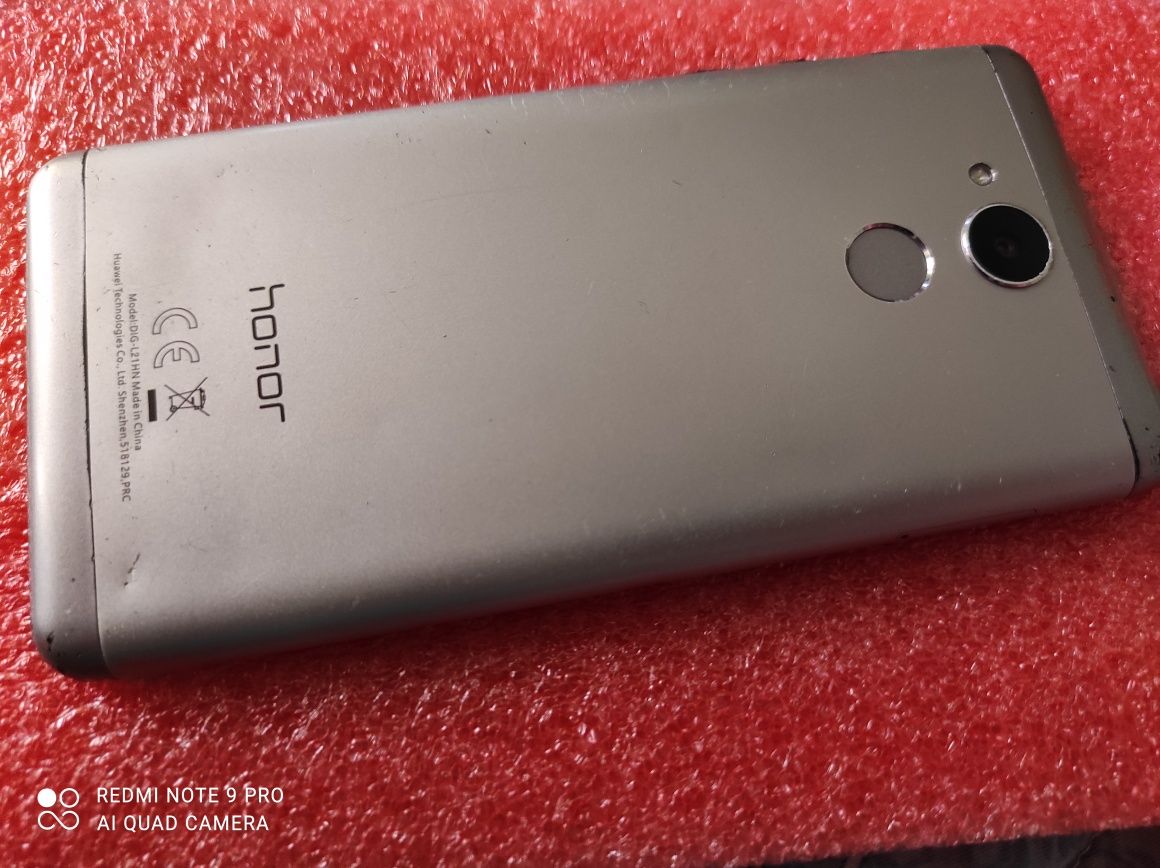 Huawei honer 6c 16gig на запчасть 1 плата 1телефон