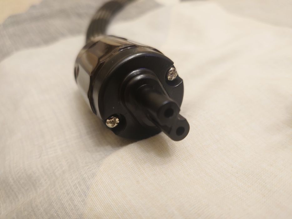 Cablu pt boxe yyaudio premium hifi  și  cablu de alimentare hifi